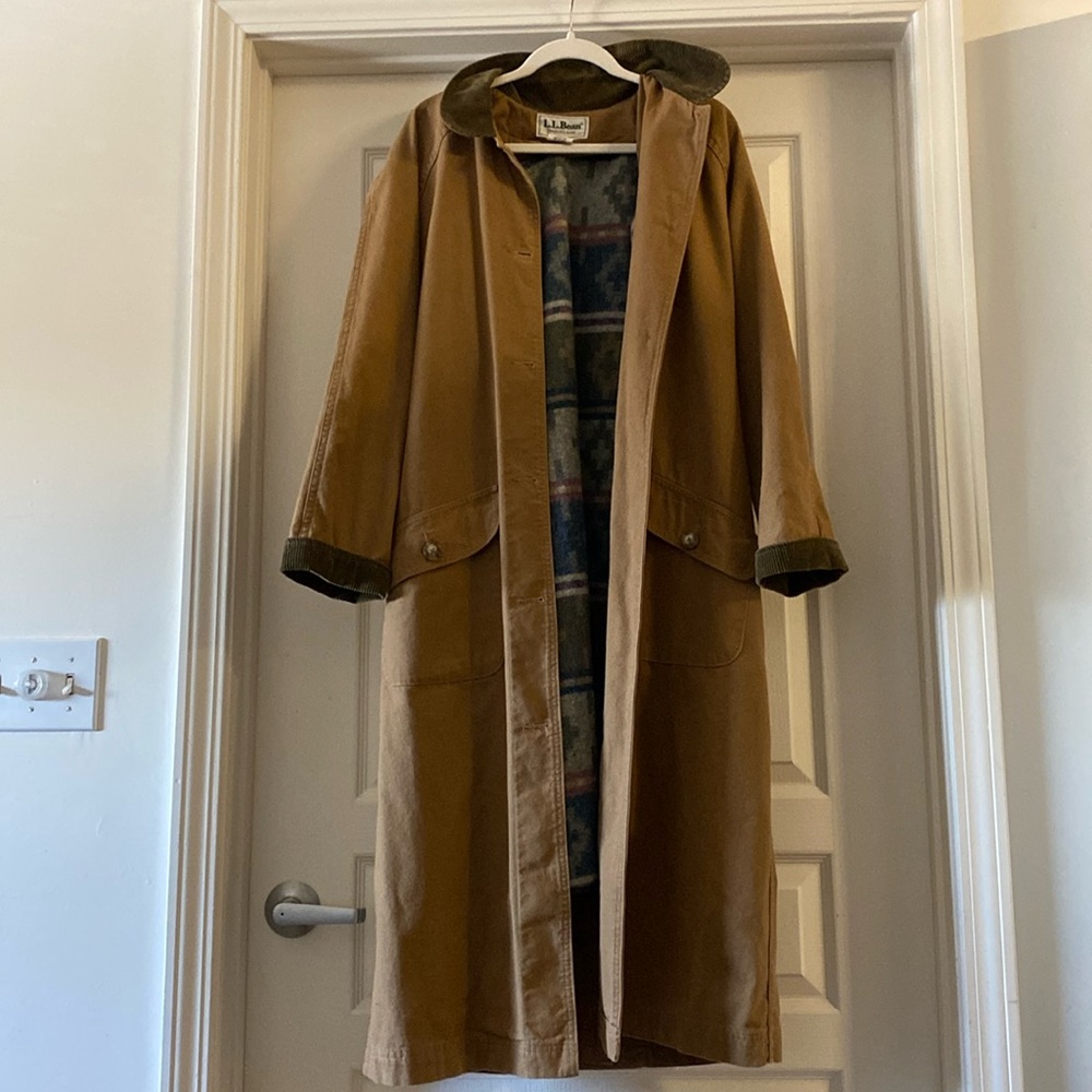 Vintage LL Bean Barn Corduroy Jacket with/ Wool Lining EUC